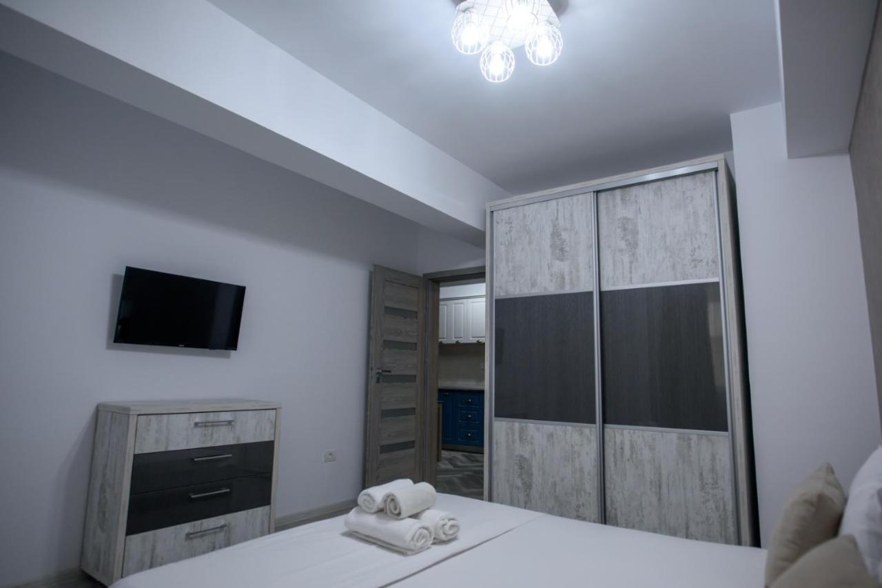 C&Y Zev Apartments ママイア エクステリア 写真