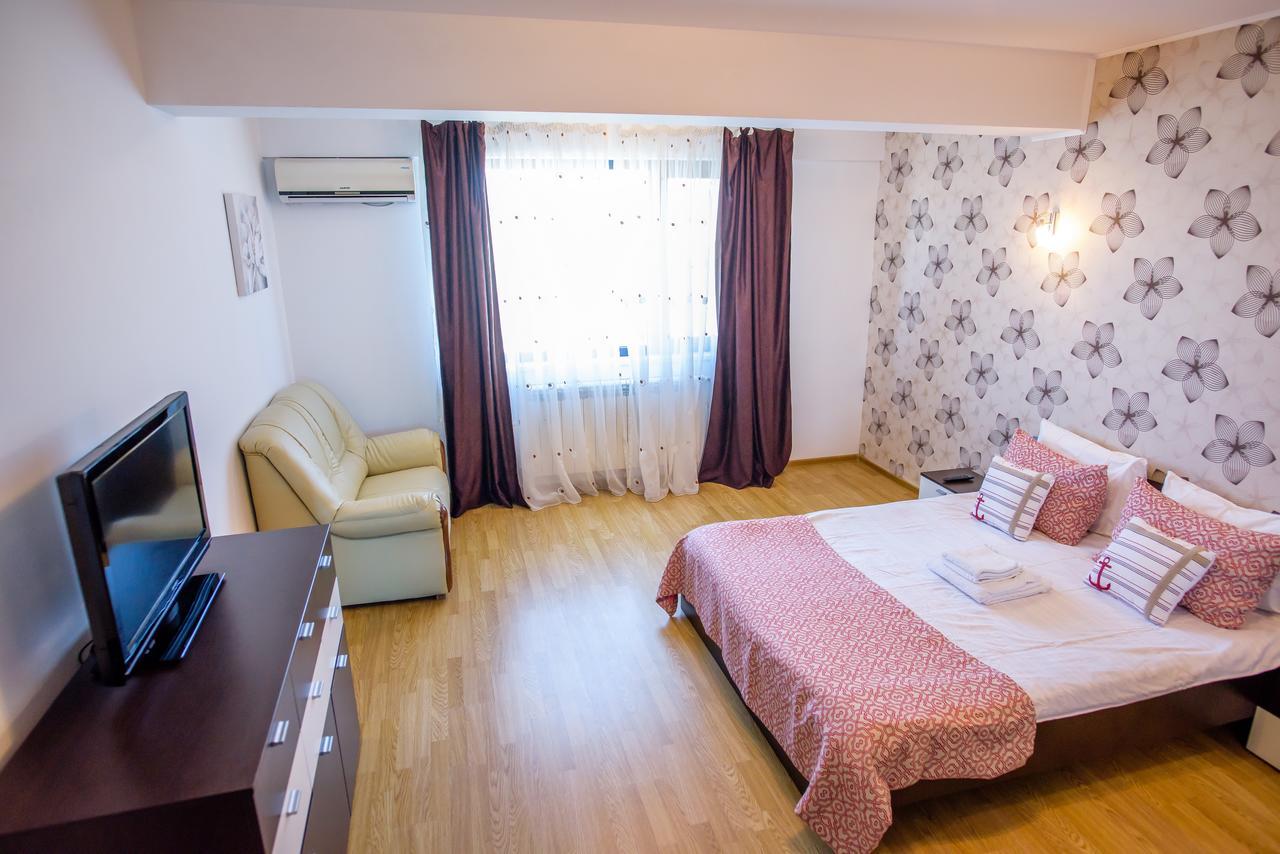 C&Y Zev Apartments ママイア エクステリア 写真